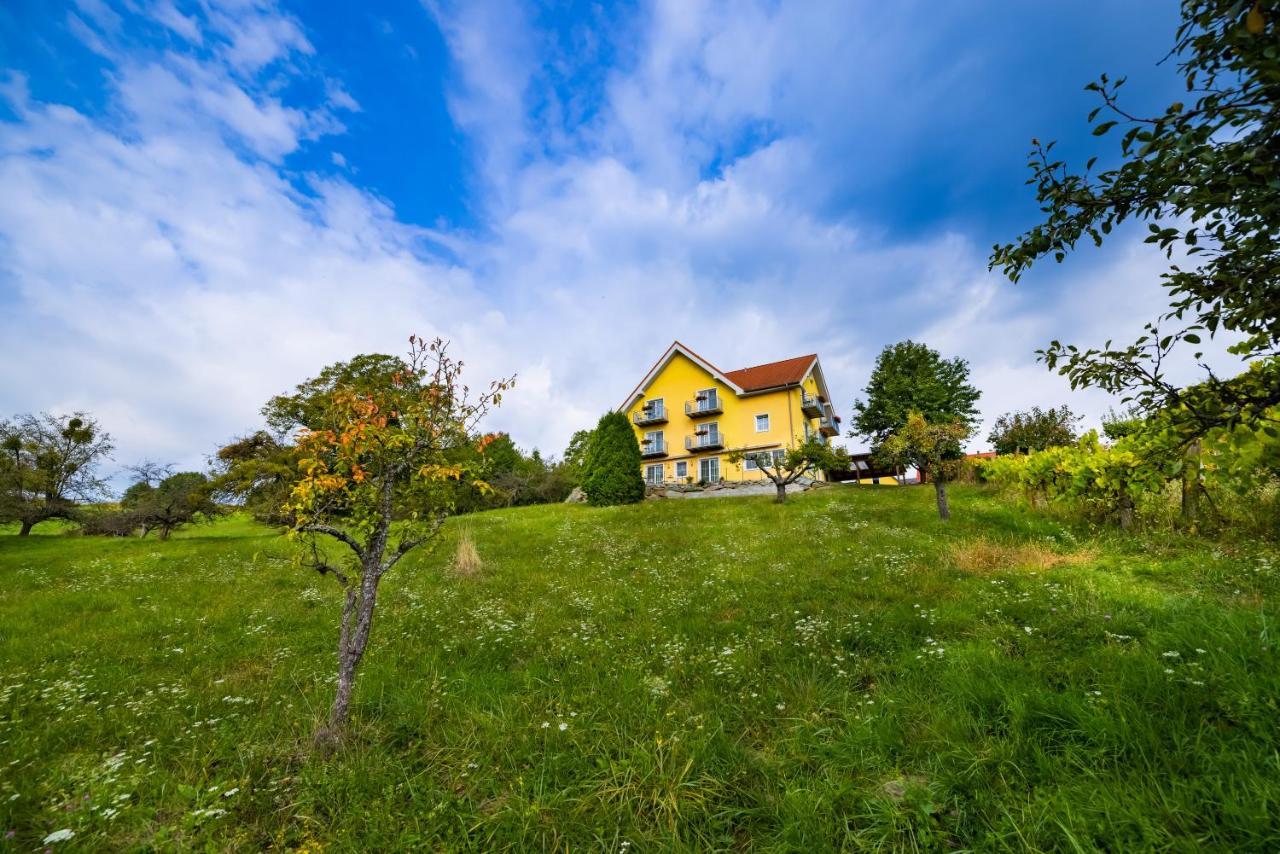 Golf&Therme Sonnenpension Frühstückshotel Burgauberg Stegersbach Exterior foto